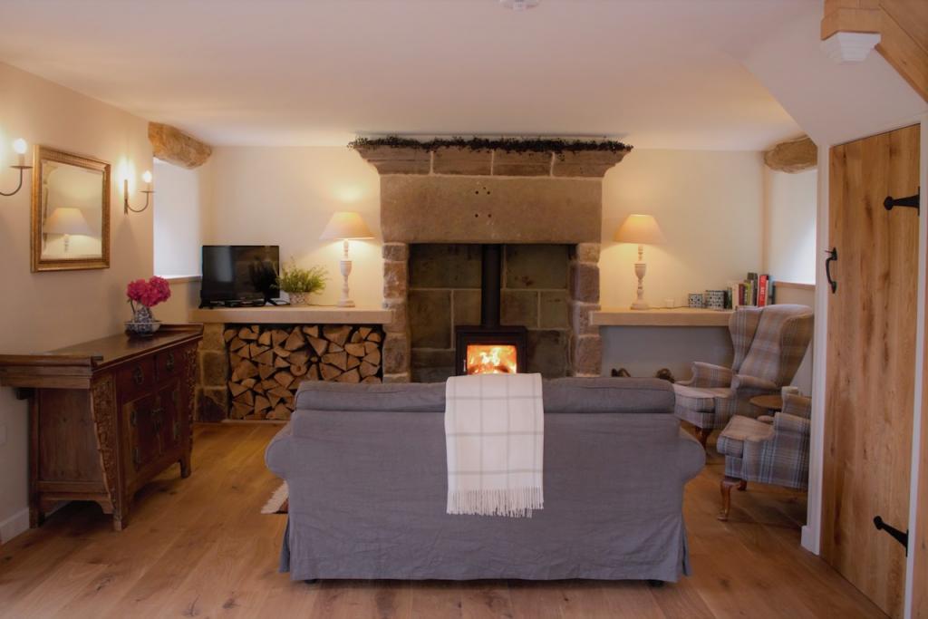 Rocking Stone Cottage Luxury Holiday Cottage In The Peak District