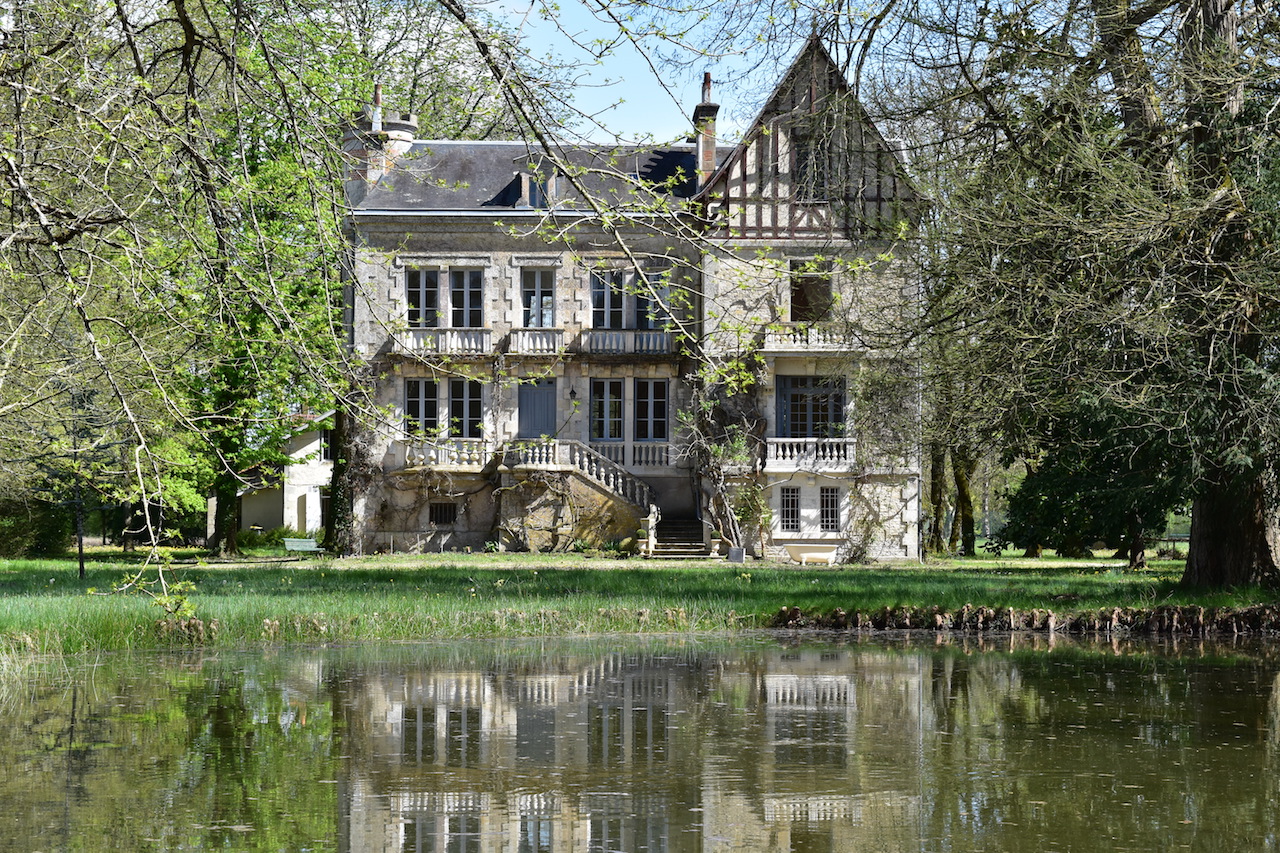 Boutique French B&B, Manoir de Plaisance, an ideal French retreat ...