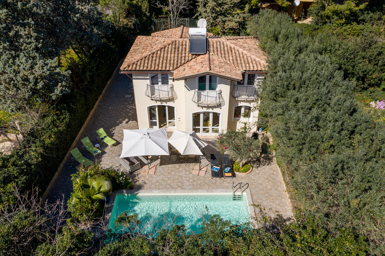 Villa Ami family holiday villa with pool in Sardinia - Further Afield