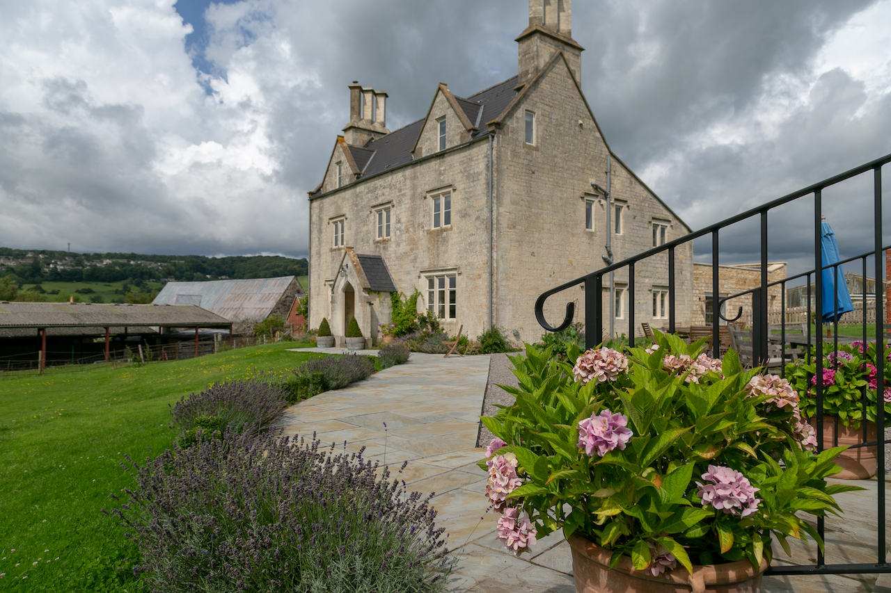 Hammonds Farm B&B - Beautiful Cotswolds B&B On Further Afield